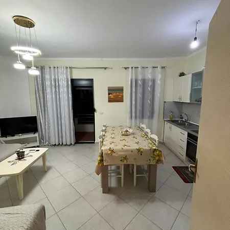Matleo Appartament Apartment Golem (Tirana)